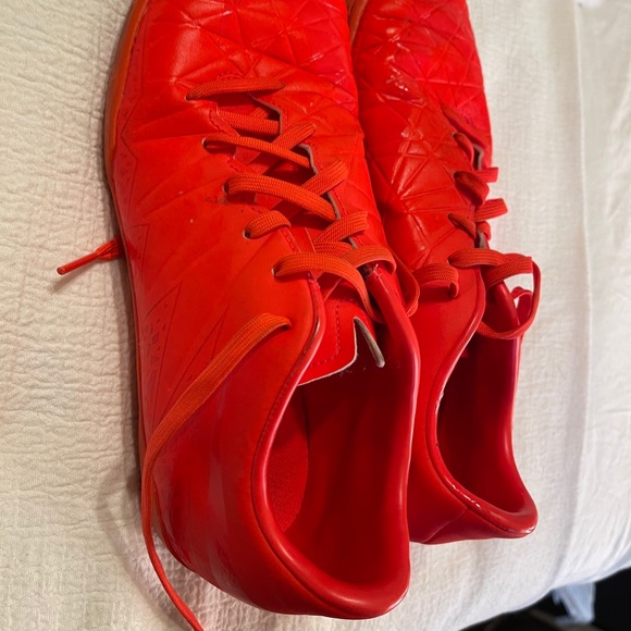 neon orange sneakers - Picture 3 of 7